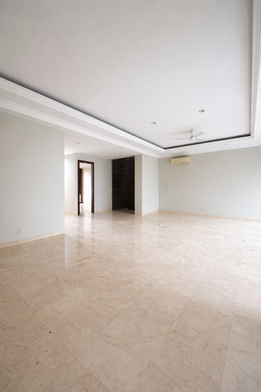 Rumah Asri Disewa di Cipete - Luas, Nyaman, Lokasi Strategis Jakarta Selatan