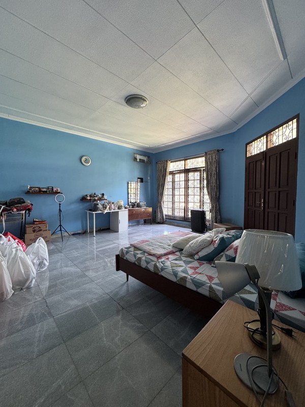 Rumah Mewah Dijual di Pejaten Barat - Tanah 1.104 m², Kolam Renang & Taman Luas | Private Luxury Living