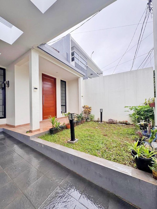 Rumah Nyaman di Villa Melati Mas BSD - Lokasi Strategis & Siap Huni