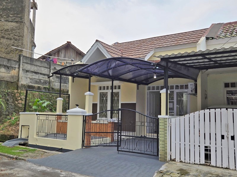 Rumah di Regency Melati Mas BSD - Lokasi Favorit & Nyaman untuk Hunian