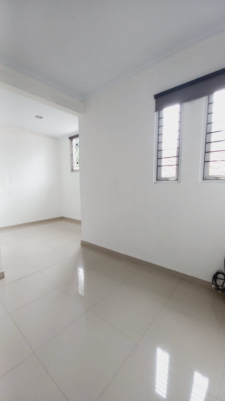 Rumah Strategis di Regency Melati Mas BSD - Lokasi Favorit & Siap Huni