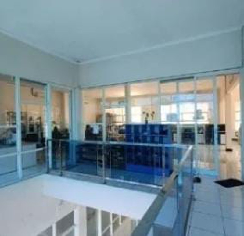 Jual Gedung Kantor 3 Lantai Ketintang Madya Surabaya Selatan
