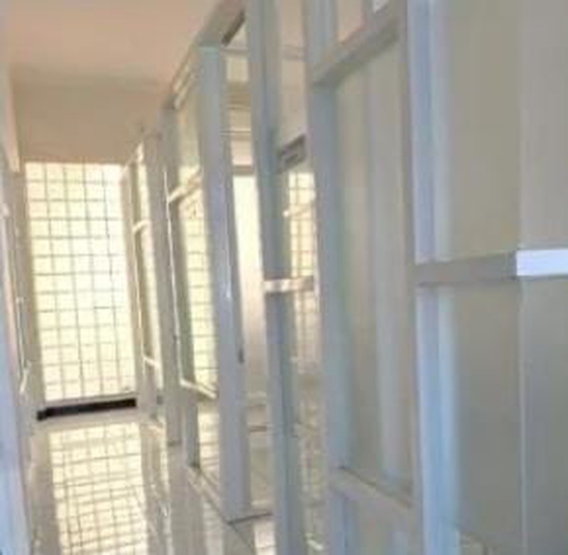 Jual Gedung Kantor 3 Lantai Ketintang Madya Surabaya Selatan