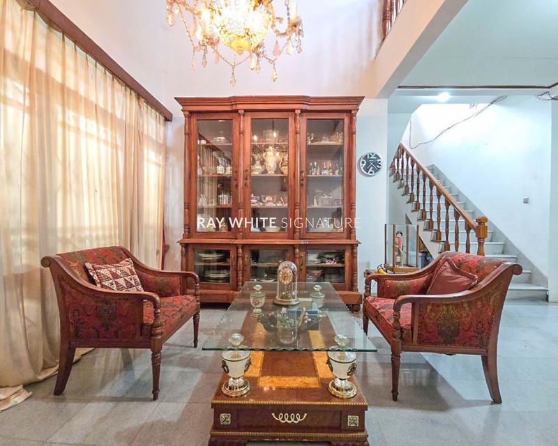 Rumah Layak Huni di Jl Indojati Bintaro Dekat Tanah Kusir