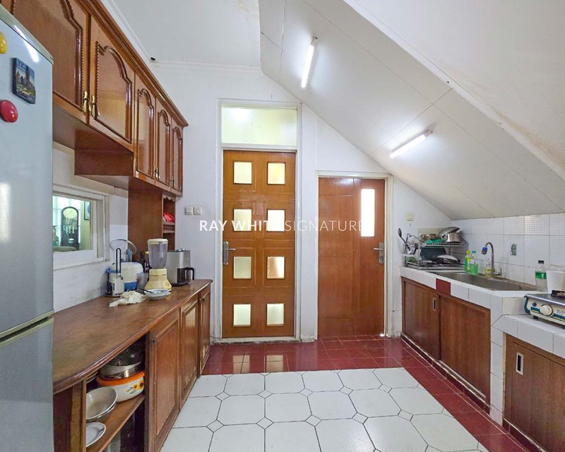 Rumah Layak Huni di Jl Indojati Bintaro Dekat Tanah Kusir