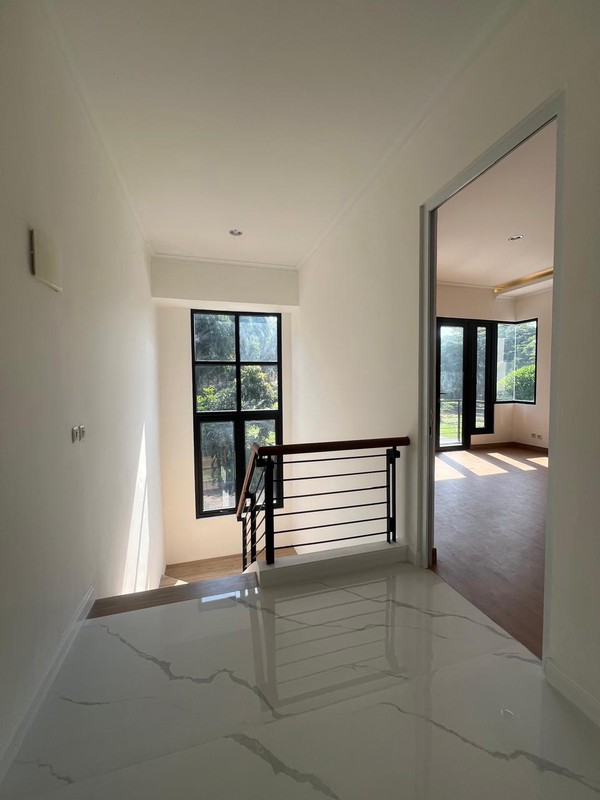 Rumah Renovasi Lokasi Bagus Caribbean island Delatinos BSD city 