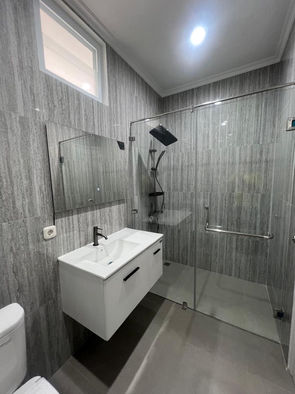 Rumah Renovasi Lokasi Bagus Caribbean island Delatinos BSD city 