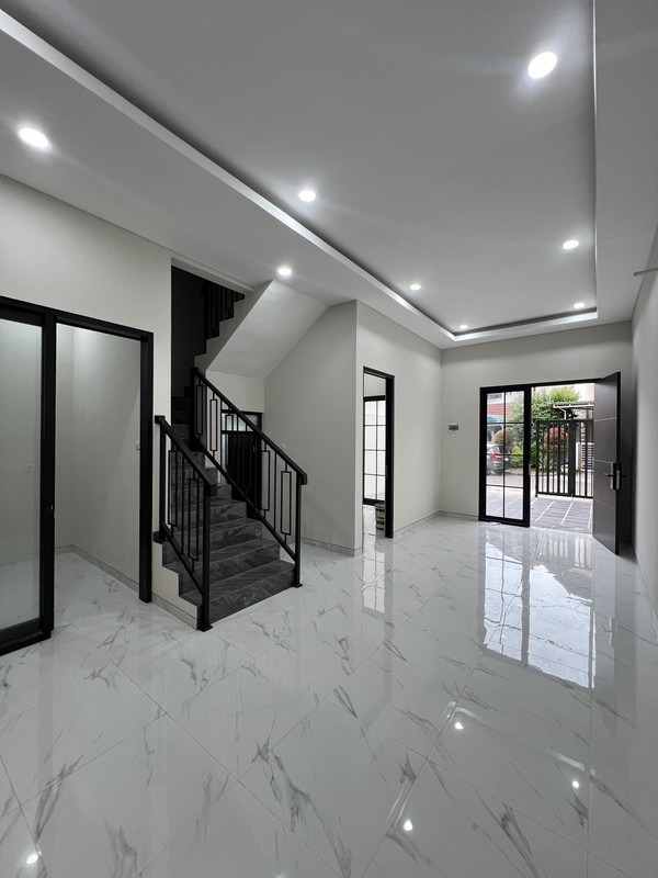 DIJUAL RUMAH BARU GRESS PANTAI MENTARI SURABAYA TIMUR