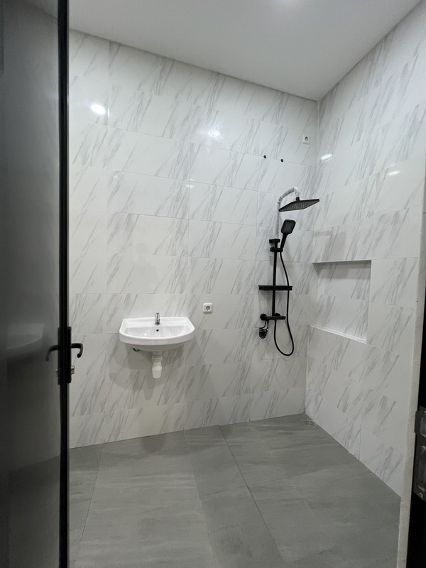 DIJUAL RUMAH BARU GRESS PANTAI MENTARI SURABAYA TIMUR