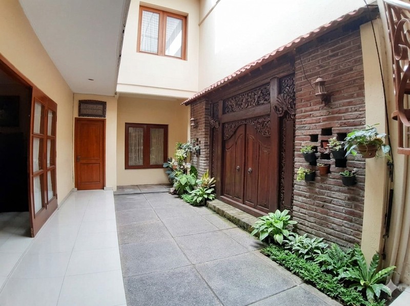 Rumah MEWAH, Hunian Nyaman dan Siap Huni @Bumi Bintaro Permai.