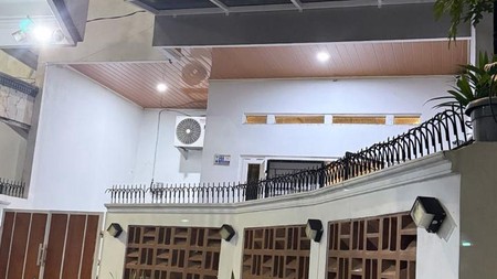 Rumah 3 Lantai Semi Furnished - Pisangan Timur Dekat Rs Persahabatan