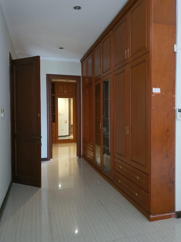 Di jual Rumah nyaman, lingkungan hijau asri.