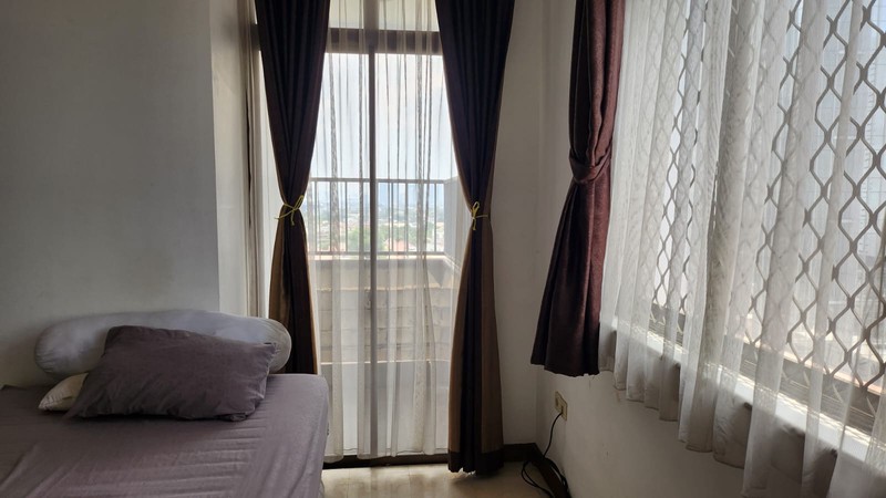 Disewakan Apartemen di Area Komersial yg Strategis di TB Simatupang, Jakarta Selatan