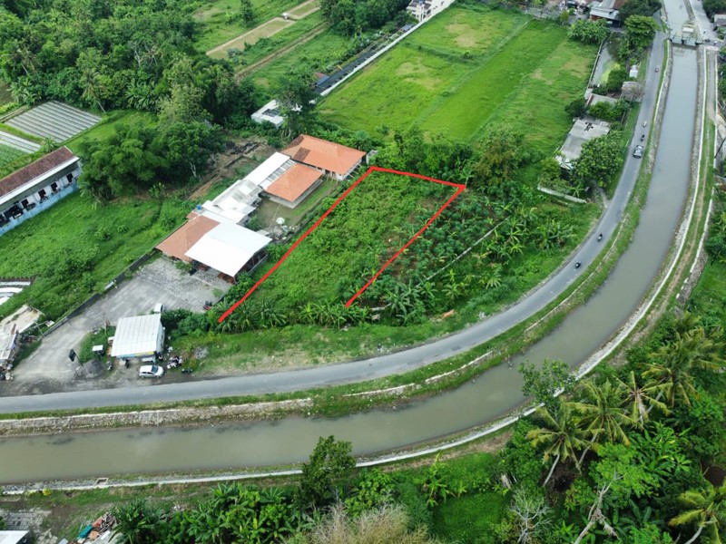 Kesempatan Investasi Tanah Sawah 969 Meter Persegi Strategis di Tepi Jalan Selokan Mataram, Sinduadi, Sleman