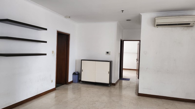 Dijual Apartemen di Area Komersial yg Strategis di TB Simatupang, Jakarta Selatan