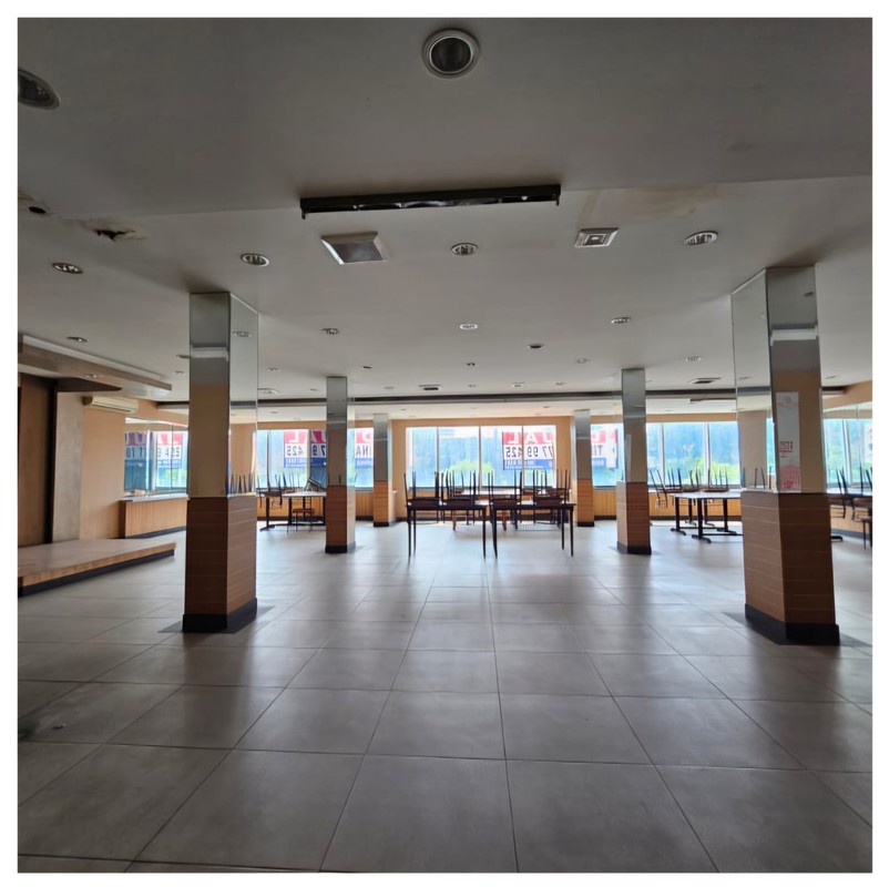 Dijual Ruko Gandeng 3 ,Daerah Komersial Di Kebon Jeruk Jakarta  Barat   