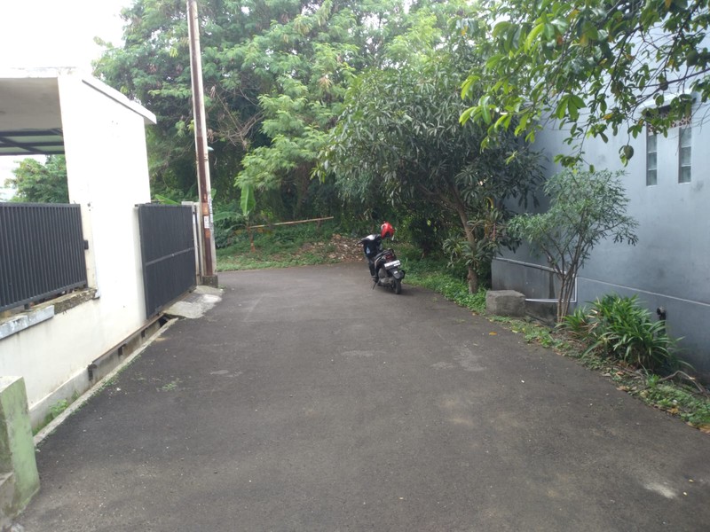 Tanah kavling di komplek perumahan Graha Batu Karang Cipamokolan Rancasari