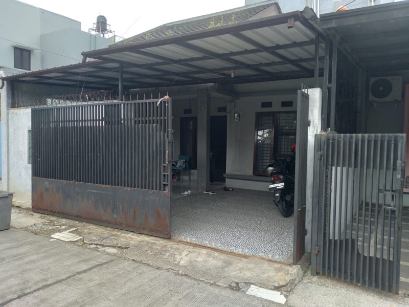 Rumah di Komplek Ciganitri Indah Residence Bojongsoang