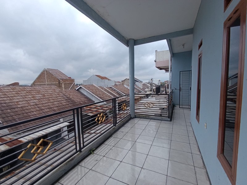 Rumah 2 lantai di Komplek Bumi Cipta Asri Katapang, Kab. Bandung