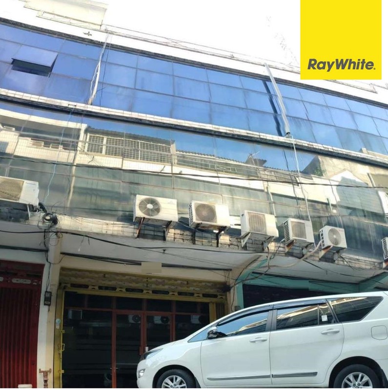 Dijual Ruko 3 lantai di Komplek Ruko RMI Surabaya Timur