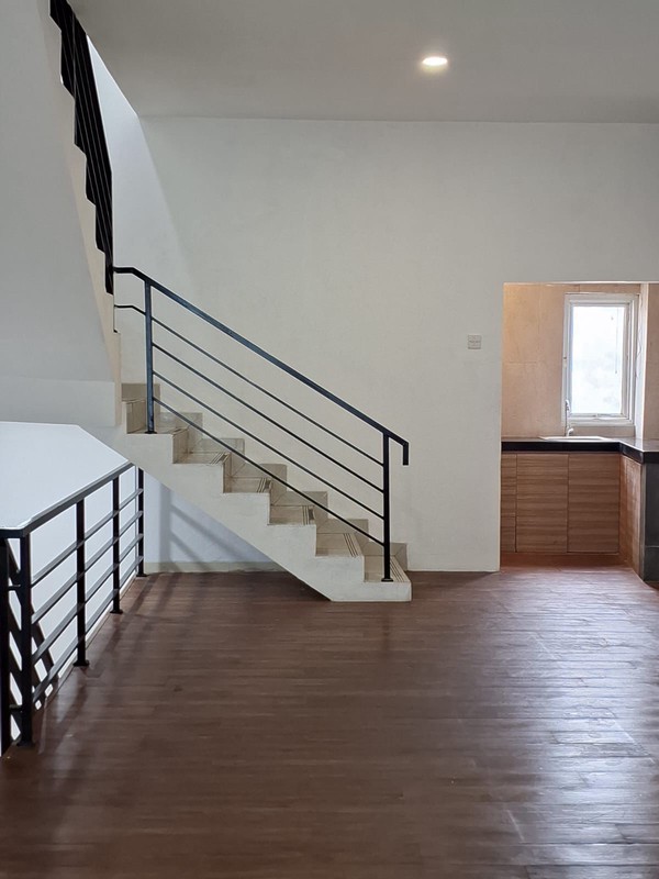 Ruko Gandeng 3,5 Lantai (+ Bangunan di Rooftop) di Pasar Minggu Jaksel