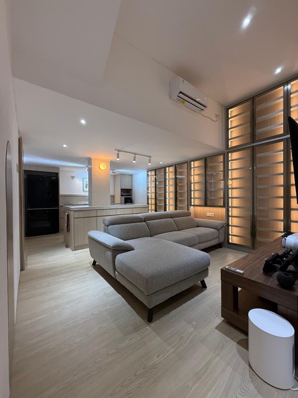 1 Milyaran Dijual Rumah Baru Modern Desain INTERIOR Japandi Desain  2 Lantai Citraland Northwest Central Surabaya Barat, Full Renov penataan Modern Desain Skylight, Japandi New interior Furnished ,Mat