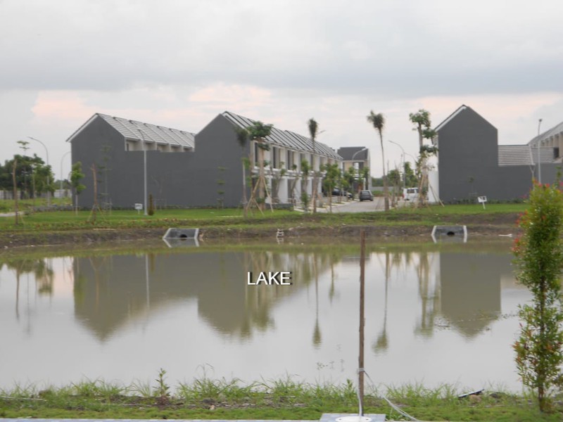 Disewakan Rumah North West Lake Citraland Surabaya - SPESIAL 2 Kamar Tidur  siap Huni