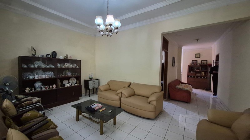 Rumah Dijual di Sempur Kaler Bogor Tengah - LT 305 m², Lokasi Premium Dekat Kebun Raya, Cocok Hunian Nyaman & Investasi