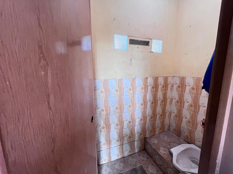 Gudang baru siap operasional, bisa masuk tronton 40 ft di pinggir jalan raya Tole Iskandar Depok Jawa Barat