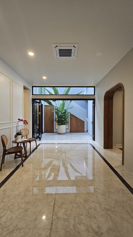 Rumah lokasi sangat strategis di Kebayoran Baru Jakarta Selatan