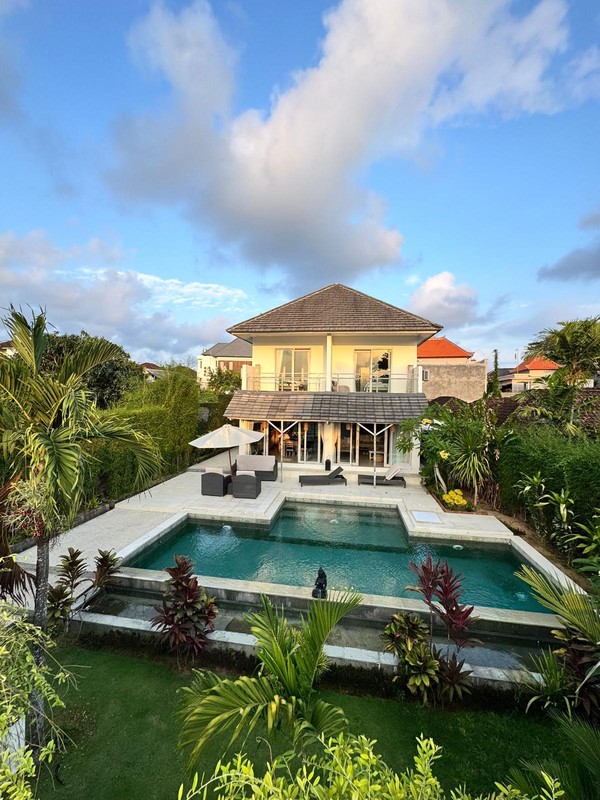 Luxurious Villa Leasehold Umalas Bali