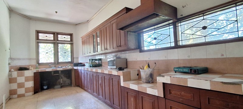 Di Jual Rumah Asri  2 LT