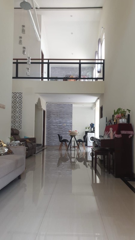 Dijual Rumah siap huni Simpang Darmo Permai selatan Surabaya 