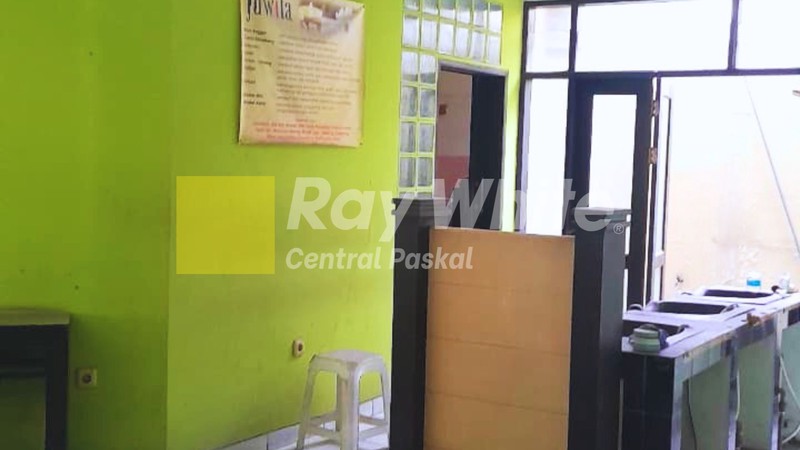 Rumah Untuk Usaha Eks Salon di Sumber Sari Kota Bandung