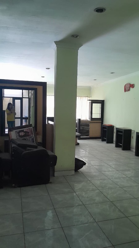 Rumah Untuk Usaha Eks Salon di Sumber Sari Kota Bandung