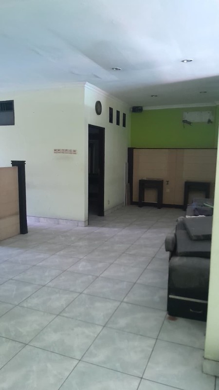Rumah Untuk Usaha Eks Salon di Sumber Sari Kota Bandung