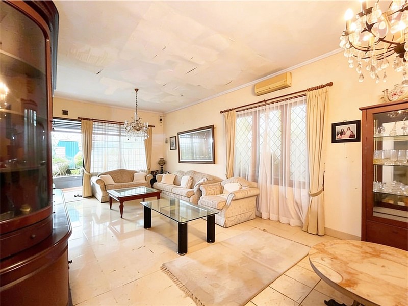 Dijual Rumah di H. Nawi Cocok untuk Bangun Rumah Kost