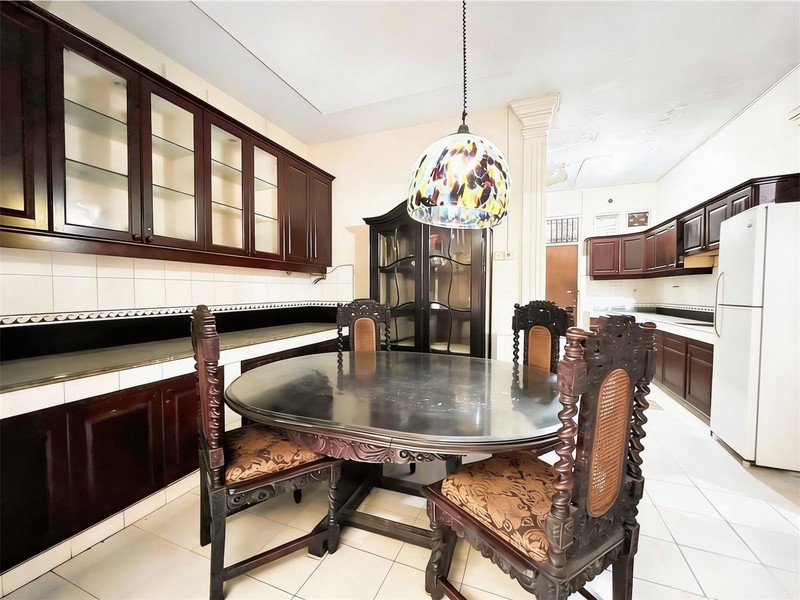 Dijual Rumah di H. Nawi Cocok untuk Bangun Rumah Kost