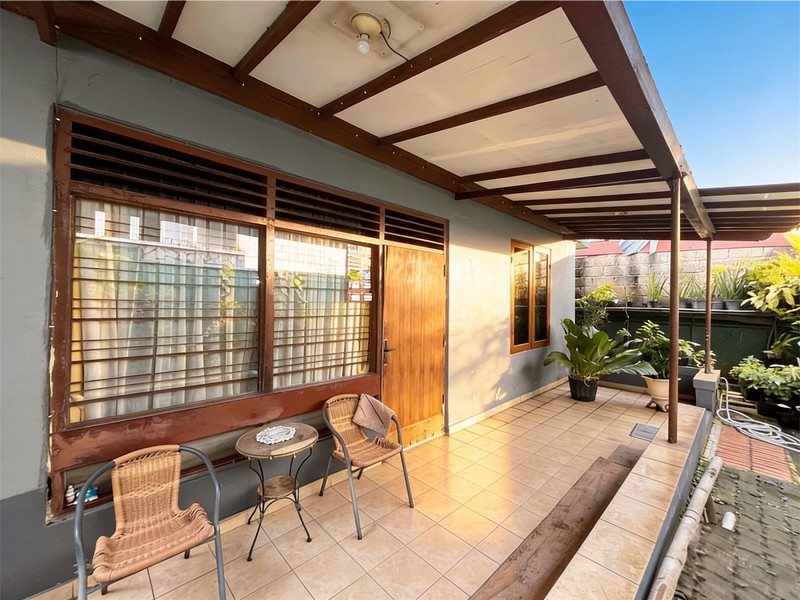 Dijual Rumah di H. Nawi Cocok untuk Bangun Rumah Kost