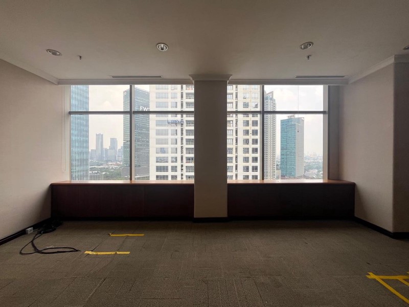 OFFICE SPACE PLAZA ASIA SENAYAN