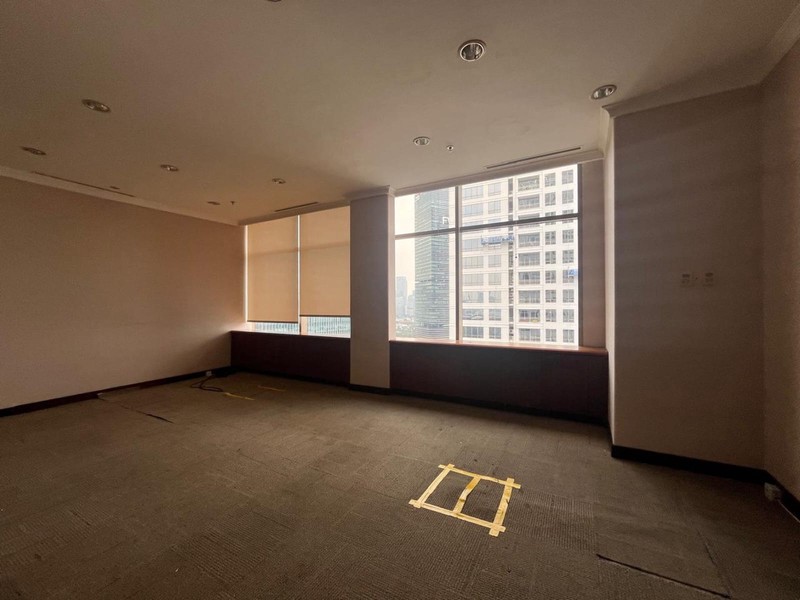 OFFICE SPACE PLAZA ASIA SENAYAN