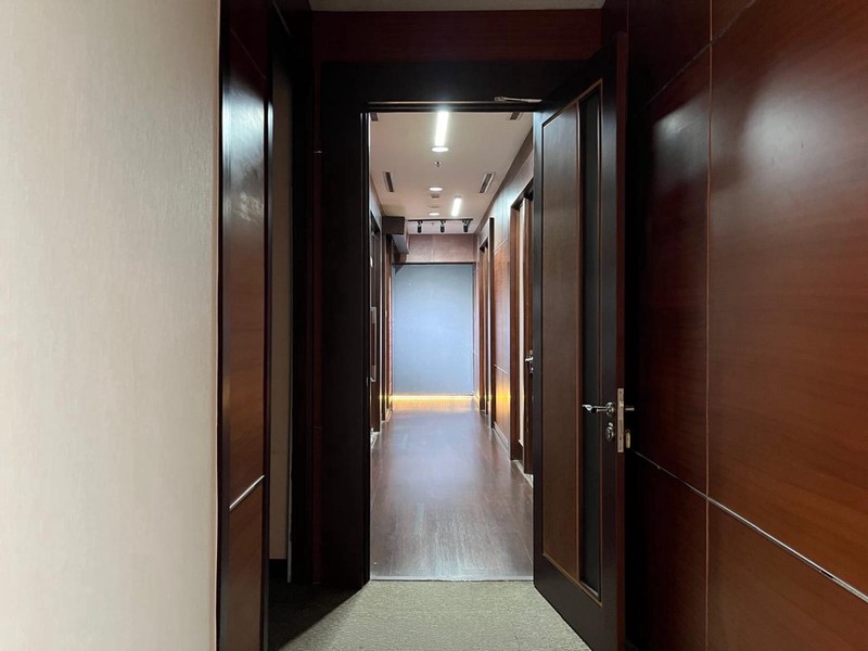 OFFICE SPACE PLAZA ASIA SENAYAN