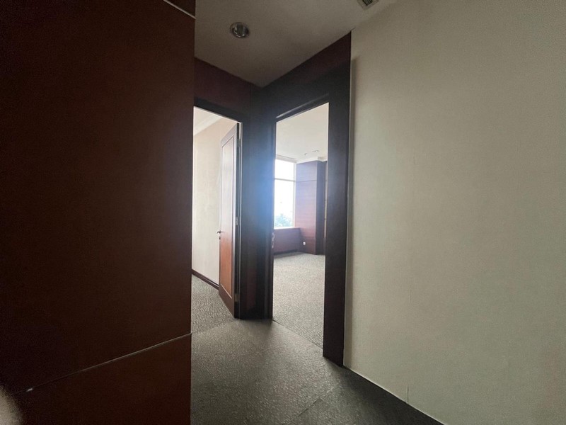 OFFICE SPACE PLAZA ASIA SENAYAN