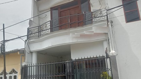 Rumah Disewakan Dijalan Cipunegara Surabaya Pusat