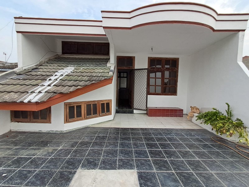Dijual rumah pondok tjandra sidoarjo waru rungkut