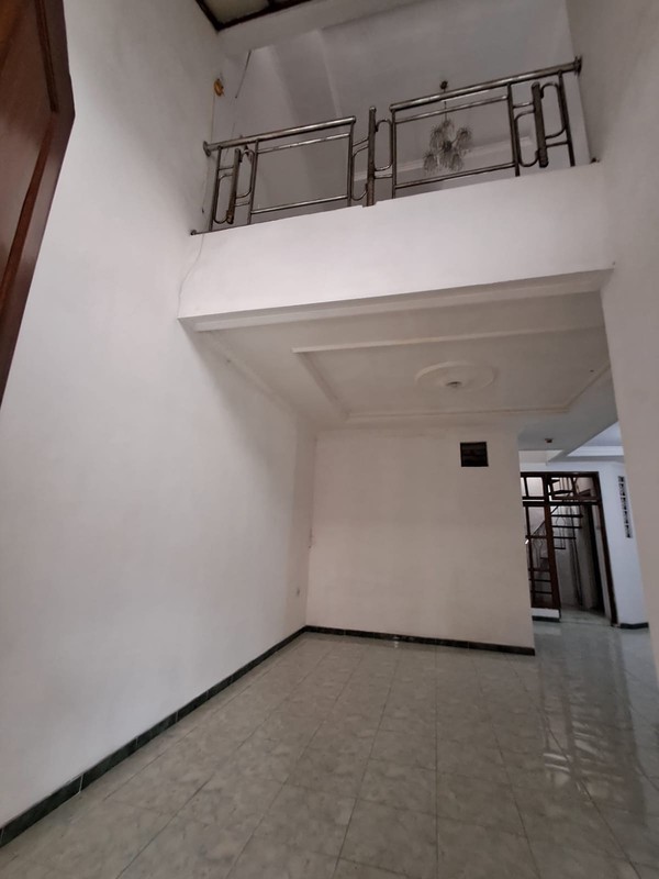 Dijual rumah pondok tjandra sidoarjo waru rungkut