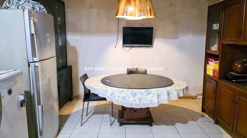 Rumah di Jl Bungur Besar Zona Komersial Cocok Untuk Usaha