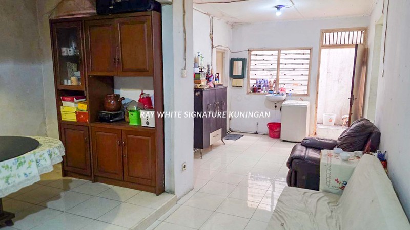 Rumah di Jl Bungur Besar Zona Komersial Cocok Untuk Usaha