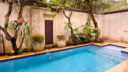 Rumah Bagus, elegan, siap huni, lingkungan bersih di Menteng Residence Bintaro