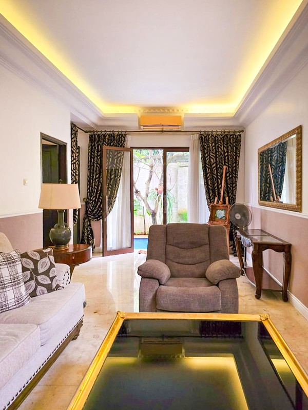 Rumah Bagus, elegan, siap huni, lingkungan bersih di Menteng Residence Bintaro